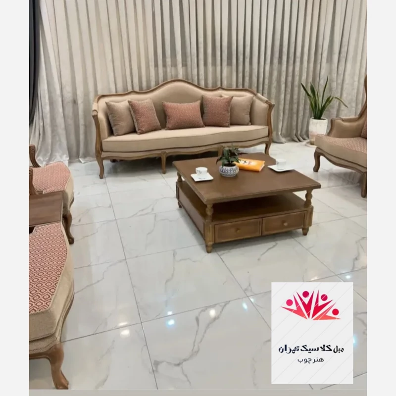 مبل کلاسیک کویین فرانسوی 76